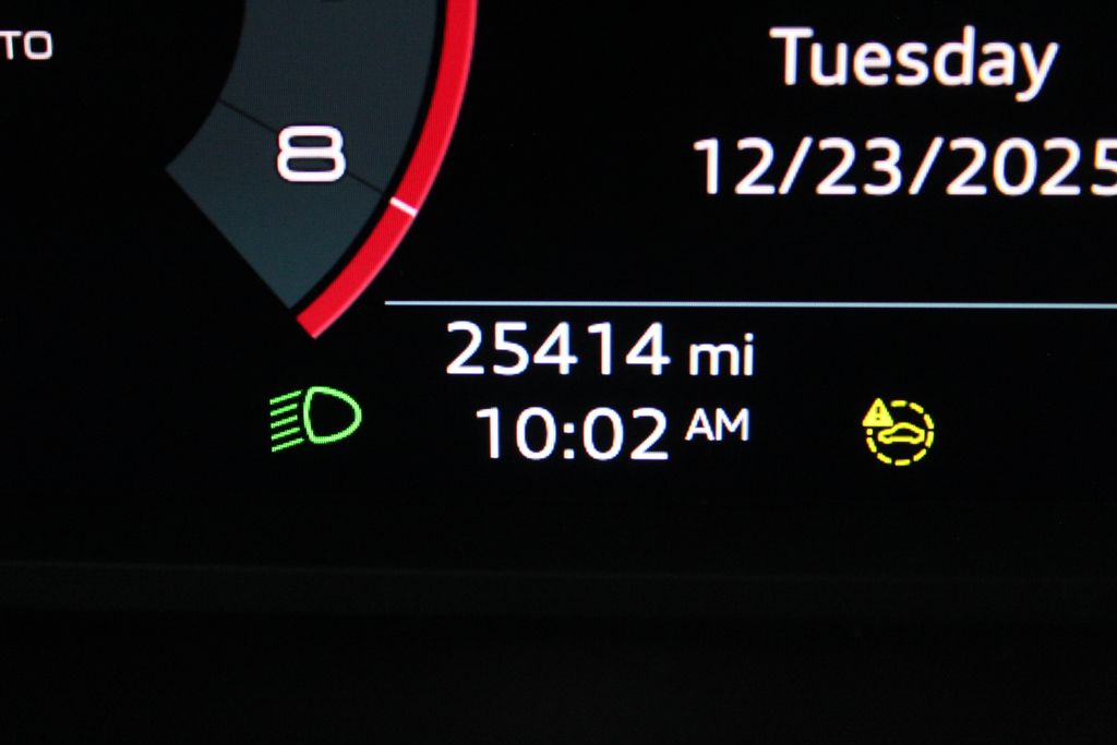 Thumbnail: 2022 Audi Q3 - 2