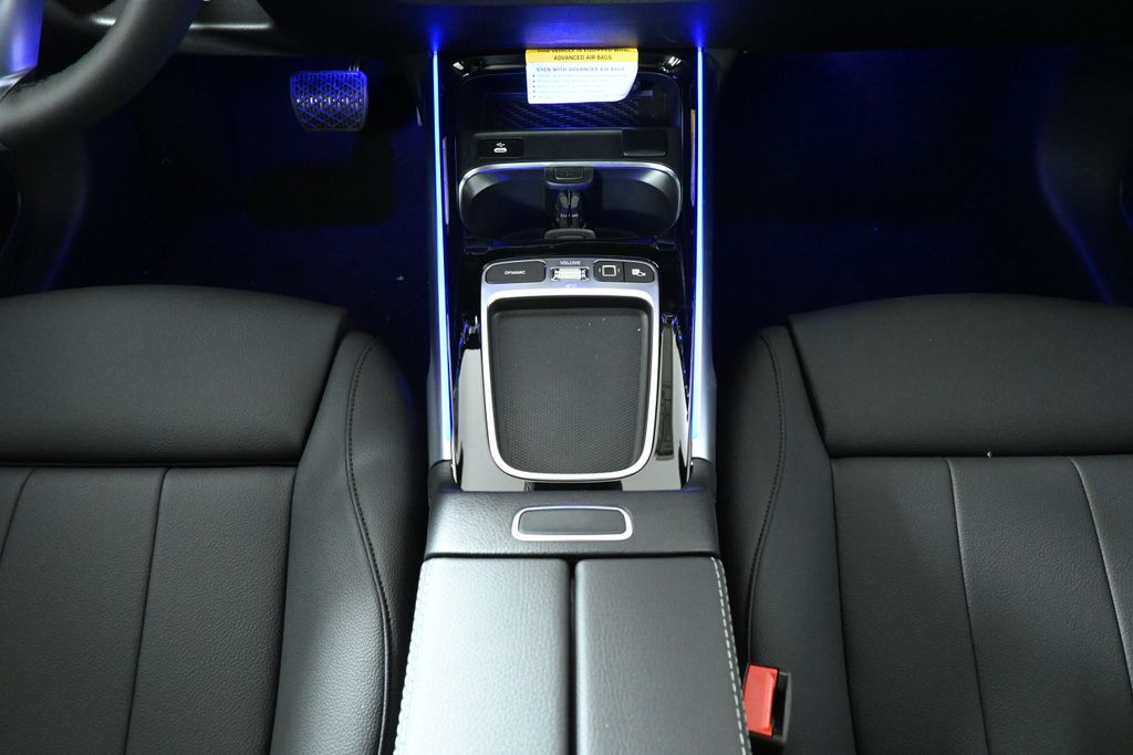 Thumbnail: 2026 Mercedes-Benz GLB - 19