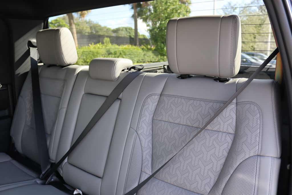 Thumbnail: 2025 Toyota Tundra - 18