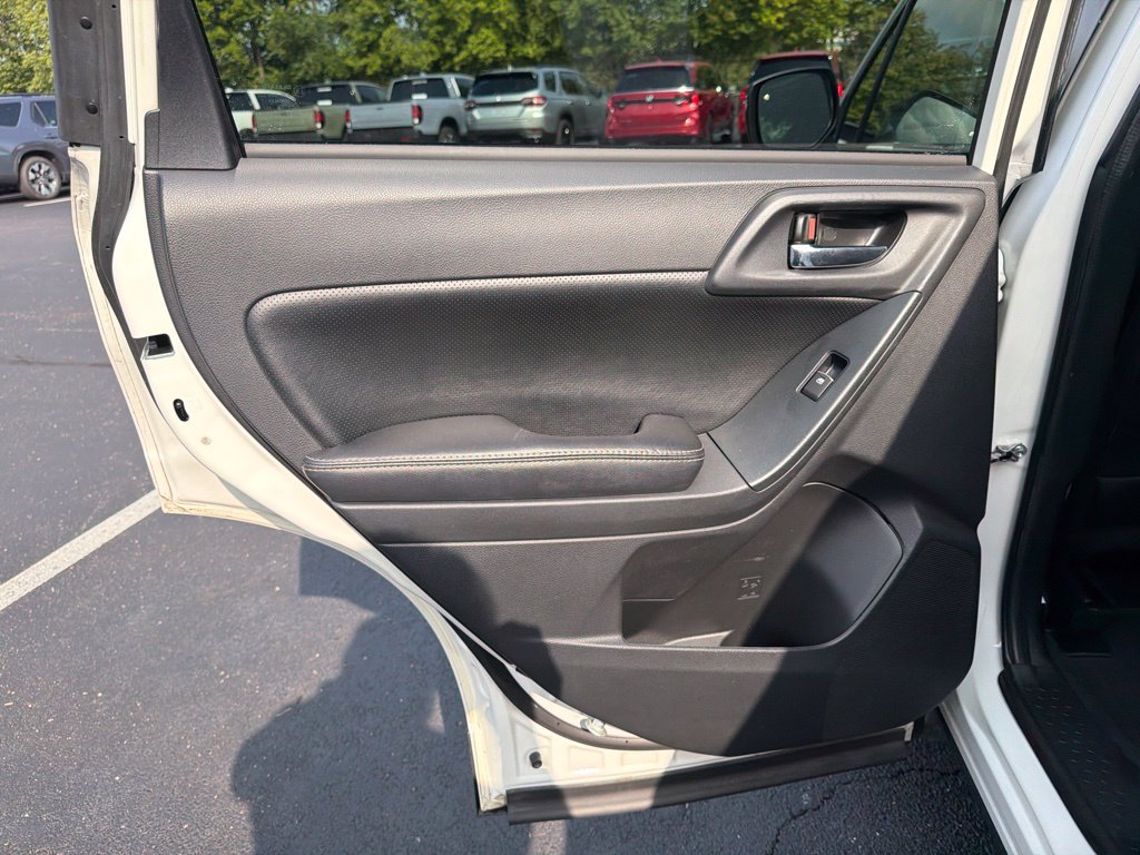 Thumbnail: 2018 Subaru Forester - 20