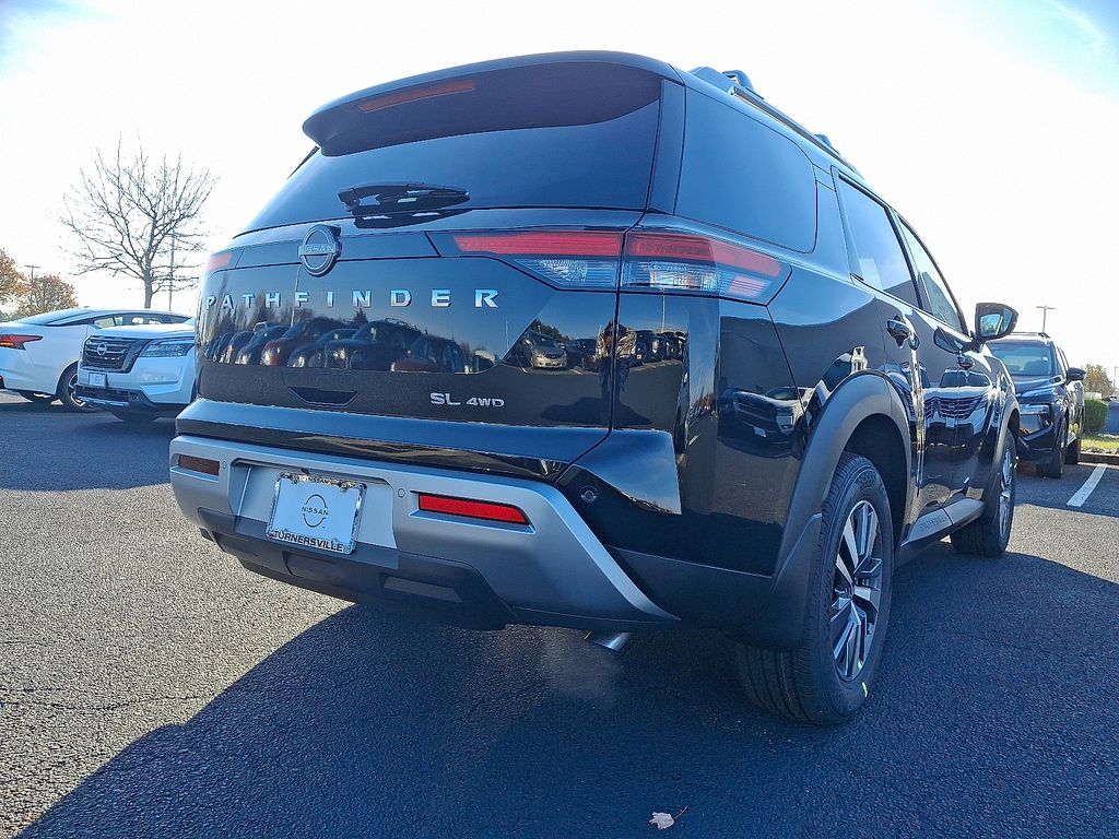 Thumbnail: 2025 Nissan Pathfinder - 5