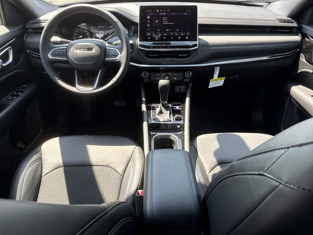 2026 Jeep Compass Latitude White at Victoria Chrysler Dodge Jeep Ram