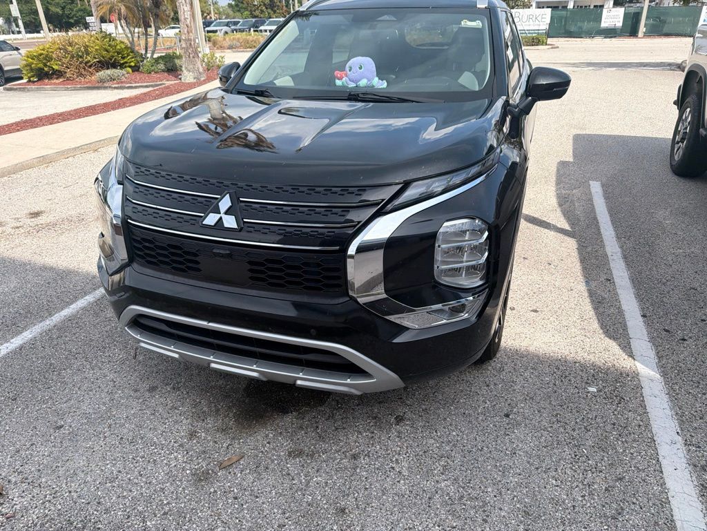 used 2022 Mitsubishi Outlander car, priced at $21,991