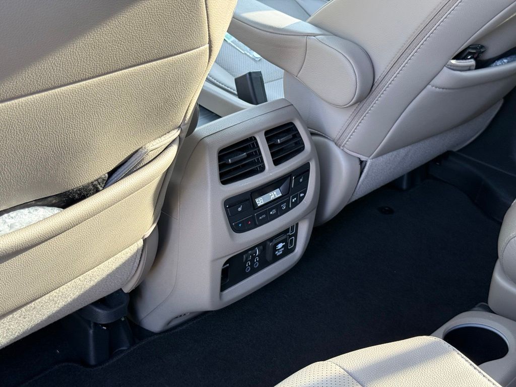 2020 Honda Pilot Elite Platinum White Pearl - Jim Hudson Acura - Image 29