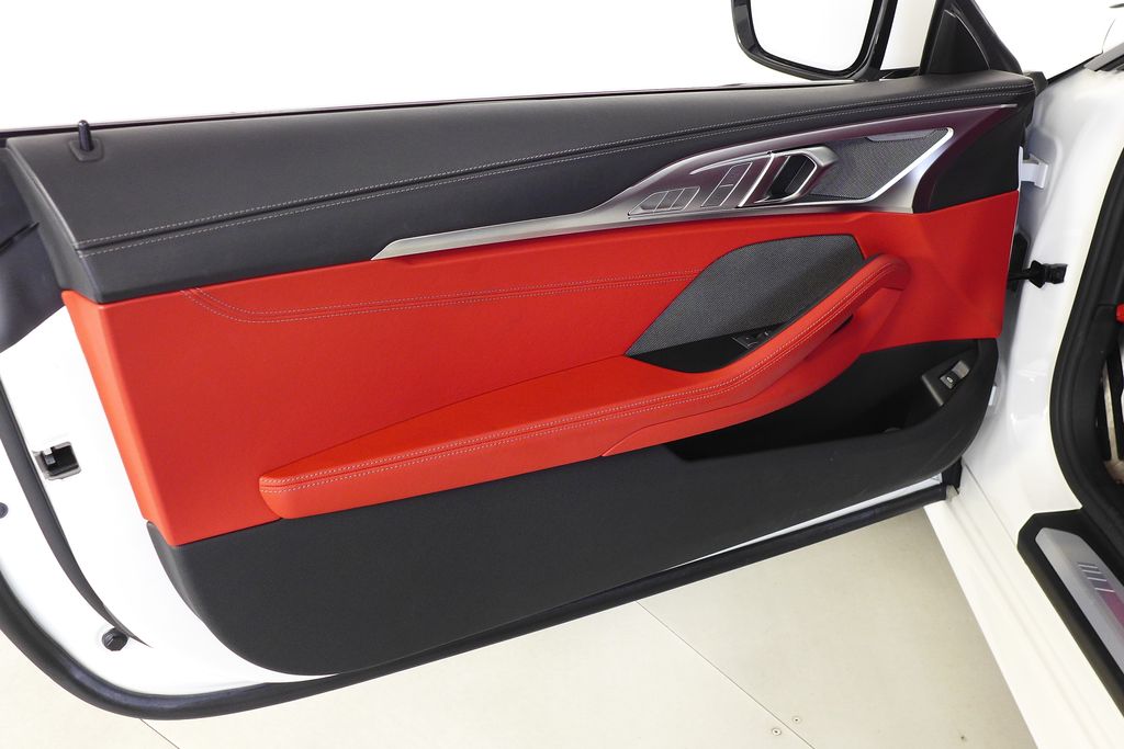 Thumbnail: 2023 BMW 8 Series - 11