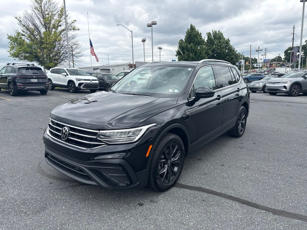 2024 Volkswagen Tiguan 2.0T SE Black at Audi Porsche Sewickley