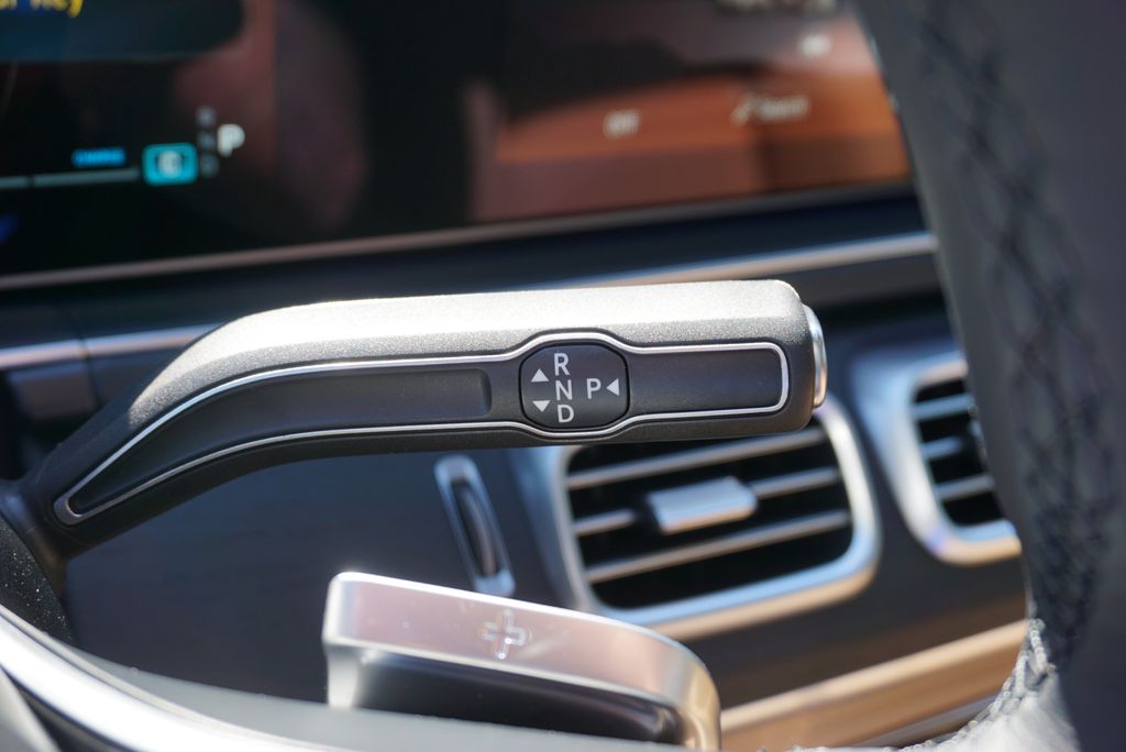 Thumbnail: 2026 Mercedes-Benz GLE - 32