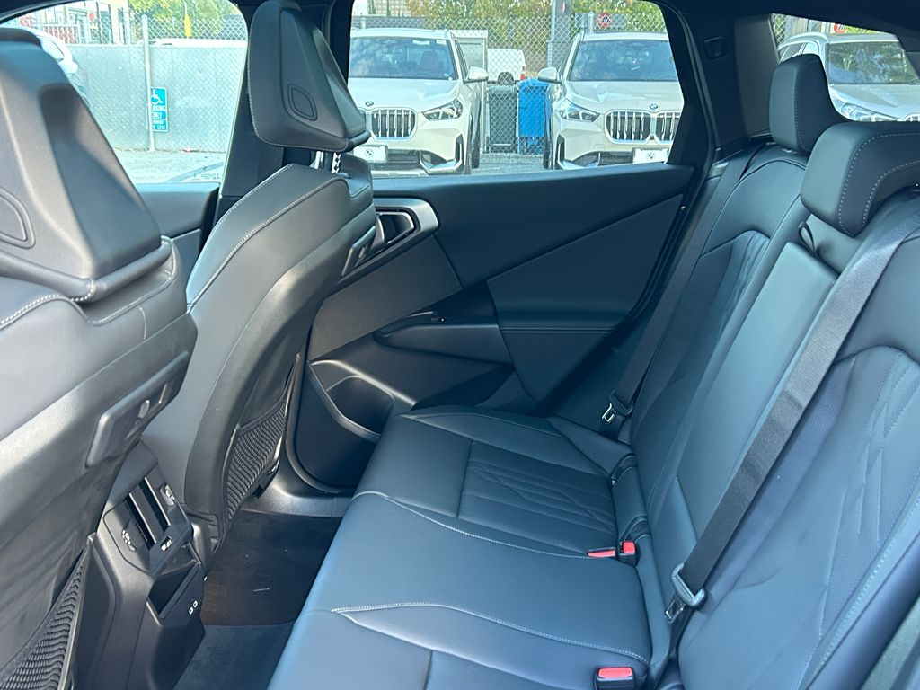 Thumbnail: 2026 BMW X3 - 31