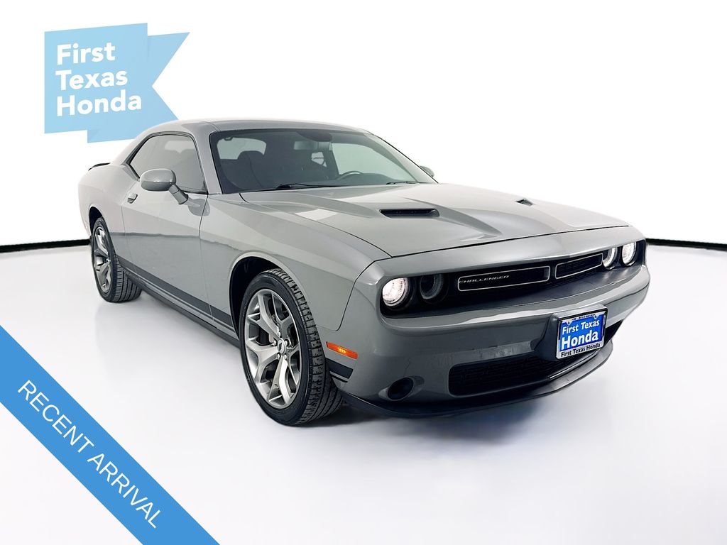 Used Car 2017 Dodge Challenger  Sxt For Sale Under $20,000 In Austin, Texas