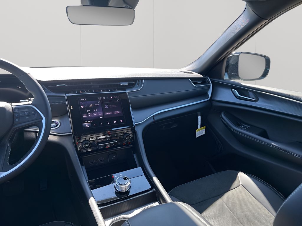 New Car 2025 Jeep Grand Cherokee  For Sale Under $35,000 In Austin, Texas