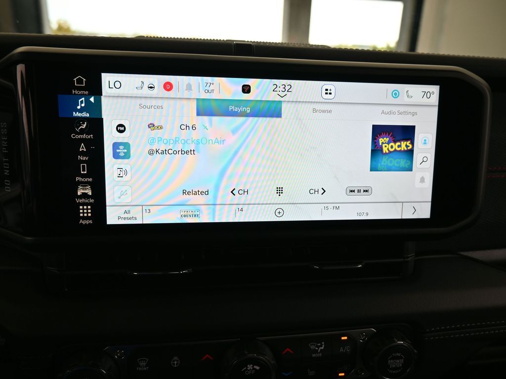 New 2026 Black Clearcoat Jeep Rubicon image 25