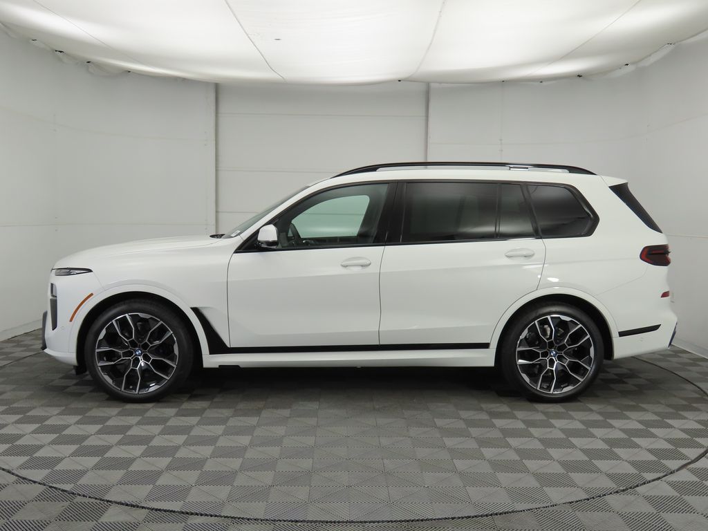Thumbnail: 2026 BMW X7 - 8