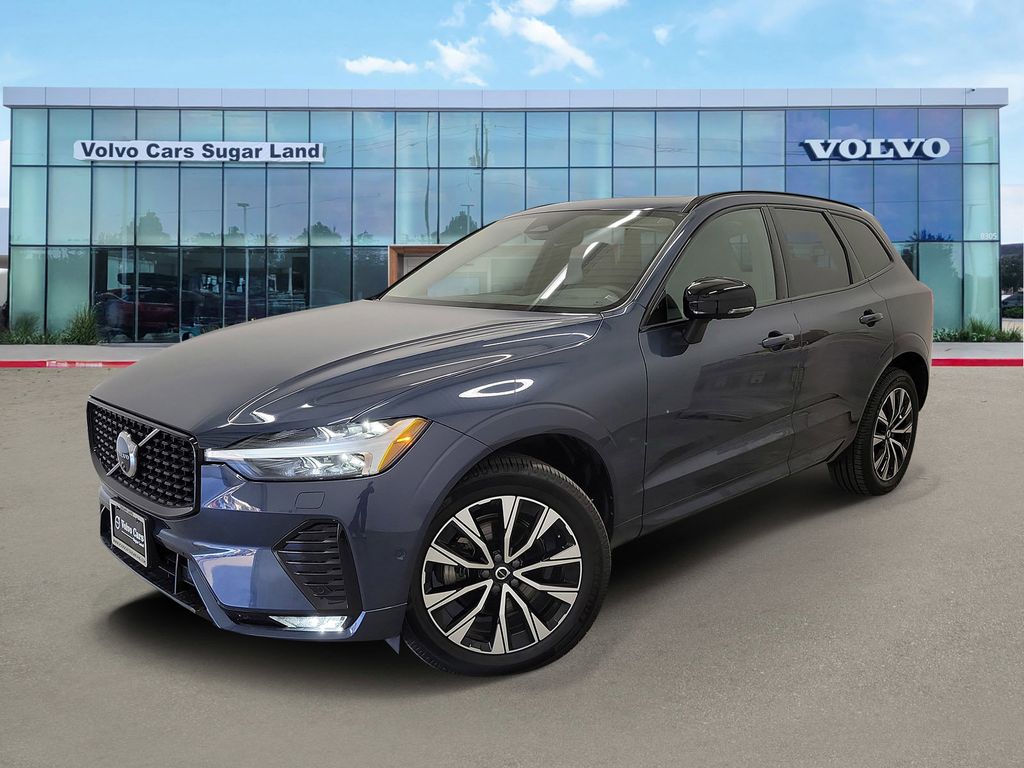 2024 Volvo XC60 B5 Plus Dark Theme AWD