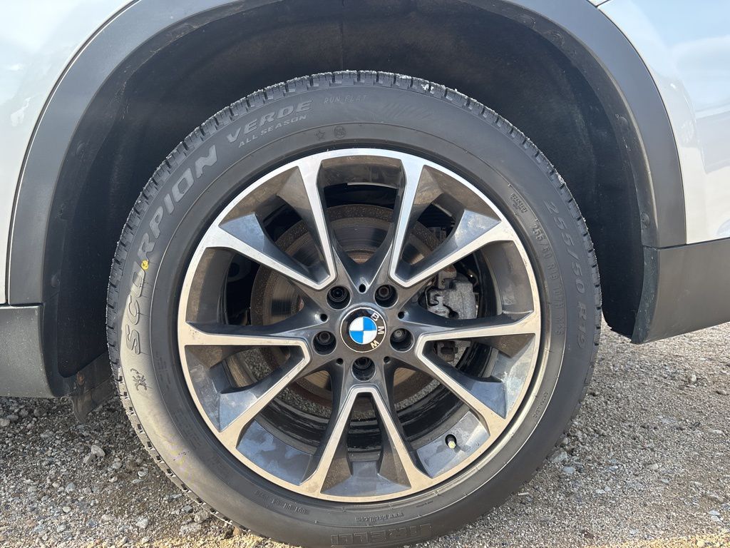 2017 BMW X5 xDrive35i 32