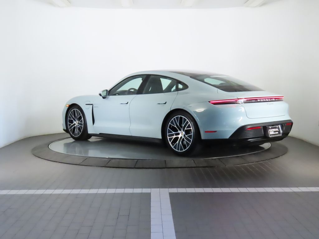 Thumbnail: 2025 Porsche Taycan - 3