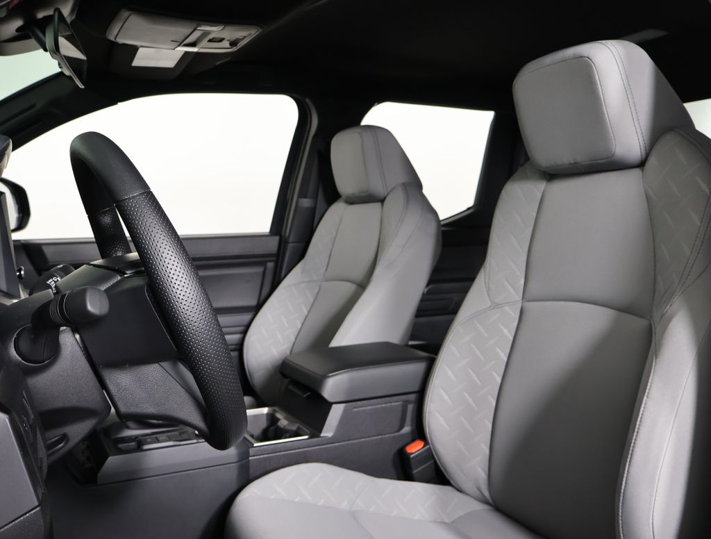 2025 Toyota Tacoma SR5 Double Cab photo 6