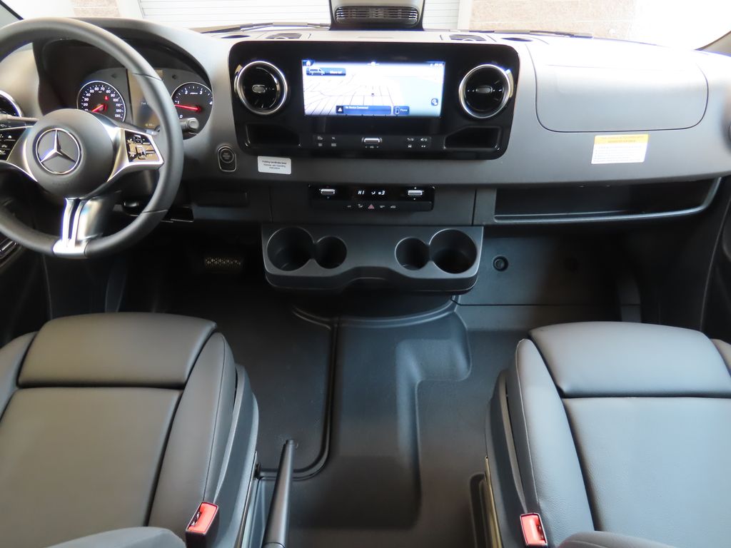 2025 Mercedes-Benz Sprinter 2500 13