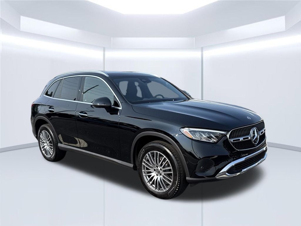 Thumbnail: 2026 Mercedes-Benz GLC - 7