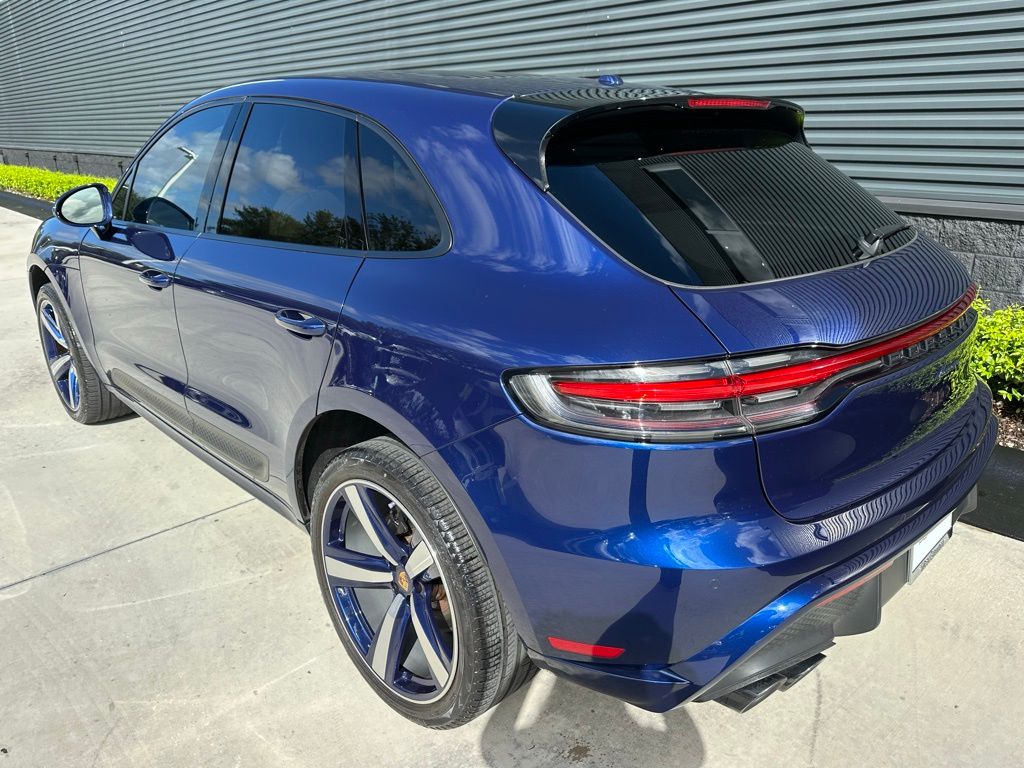 Thumbnail: 2023 Porsche Macan - 3