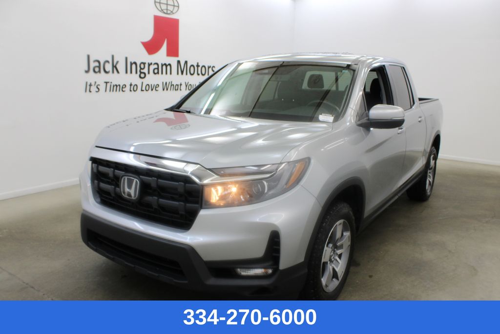 White 2025 Honda Ridgeline Pickup Truck All-Wheel Drive 9-Speed Automatic