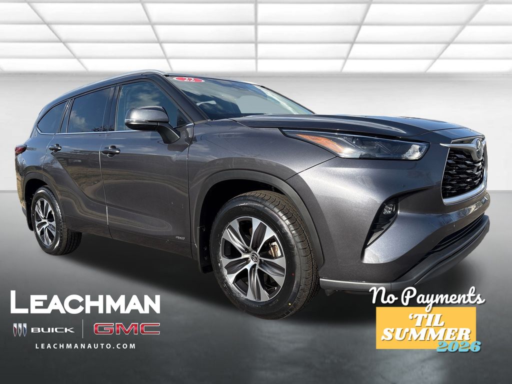 2022 Toyota Highlander Hybrid XLE AWD