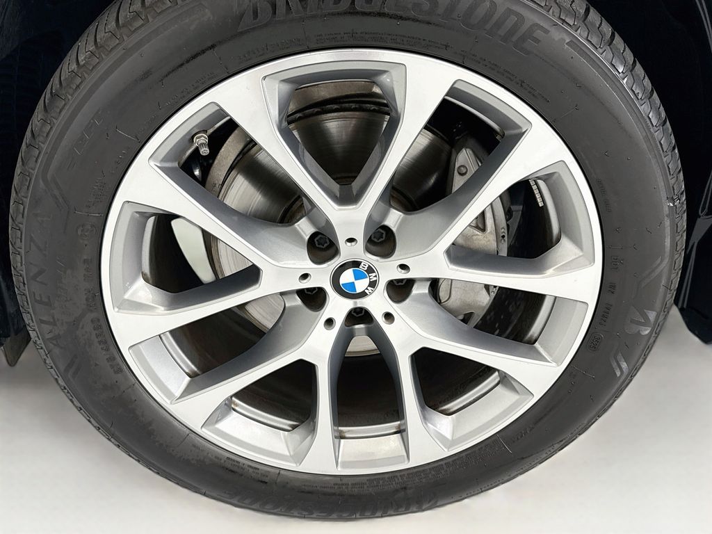 Thumbnail: 2026 BMW X5 - 29