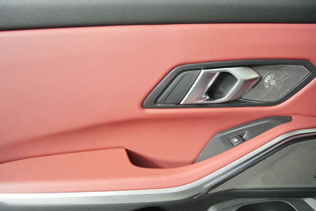Thumbnail: 2026 BMW 3 Series - 13