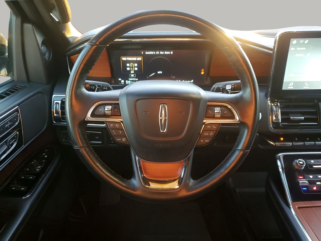 Used Car 2018 Lincoln Navigator  Reserve For Sale Under $25,000 In Austin, Texas