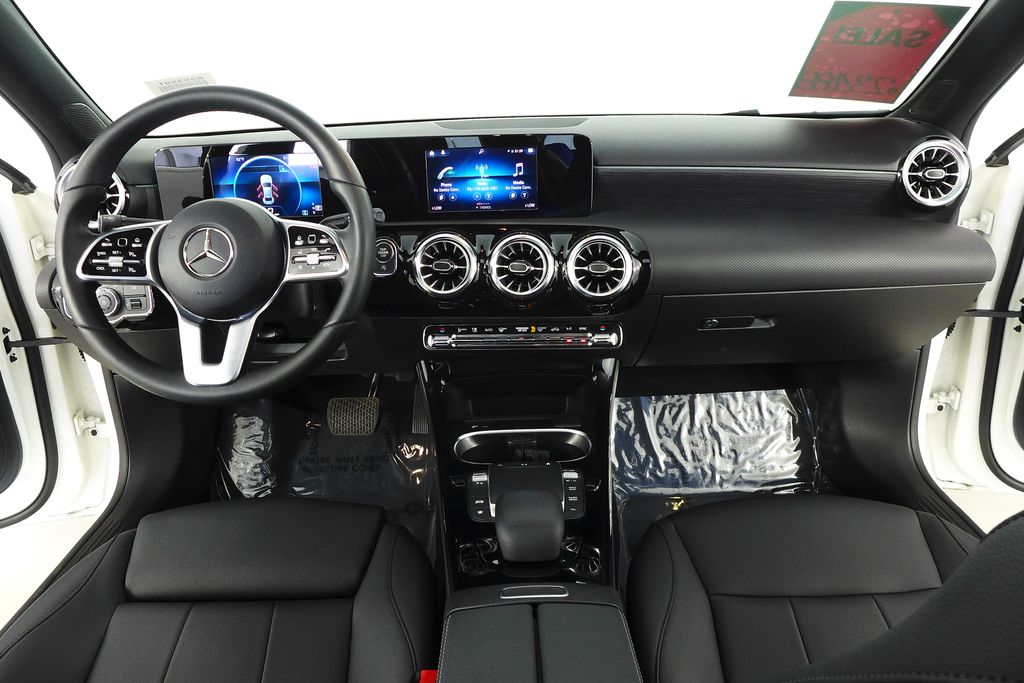 Thumbnail: 2022 Mercedes-Benz A-Class - 25