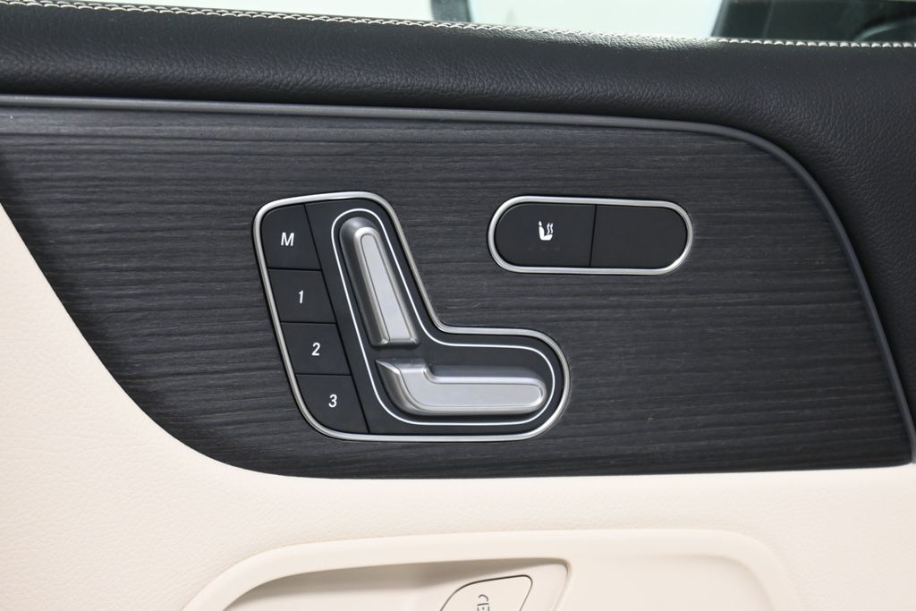 Thumbnail: 2026 Mercedes-Benz GLB - 29