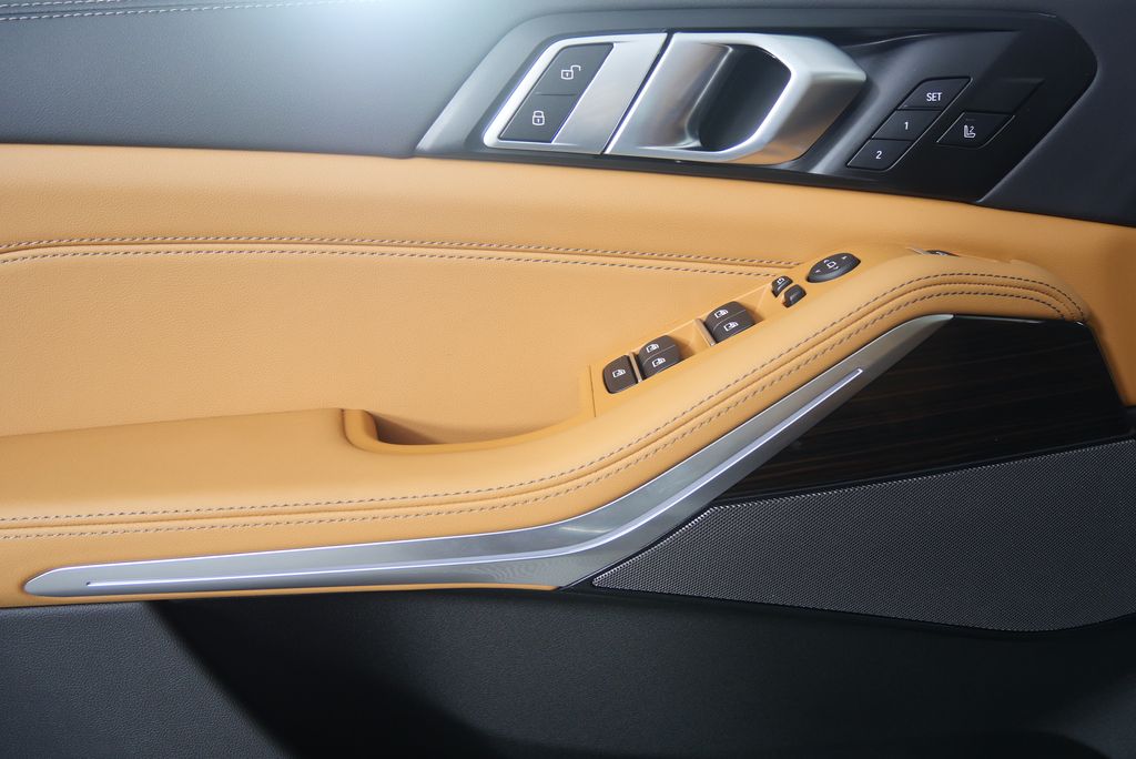 Thumbnail: 2026 BMW X5 - 8