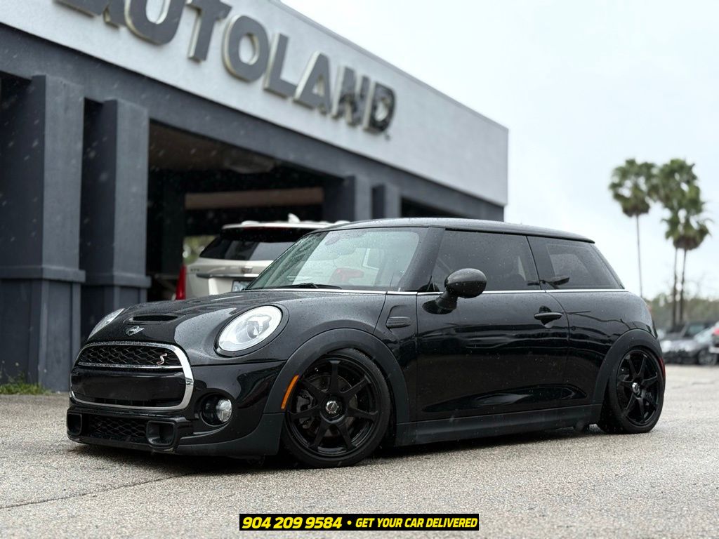 Midnight Black Metallic 2017 MINI Cooper Hatchback Front-Wheel Drive 7-Speed Automatic