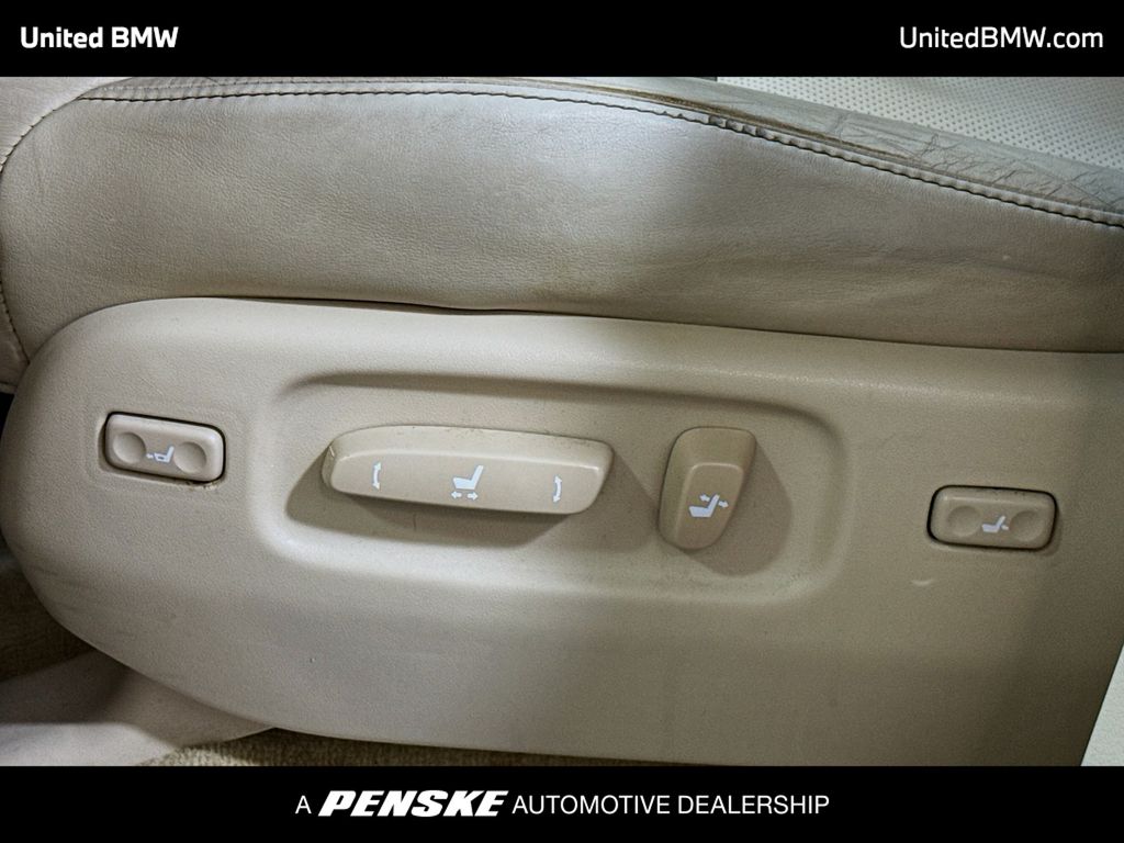 Thumbnail: 2015 Lexus LX - 4