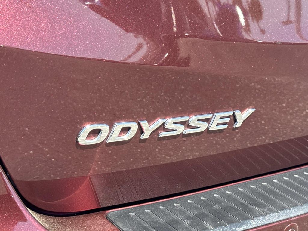 Used 2018 Honda Odyssey Touring 4D Passenger Van