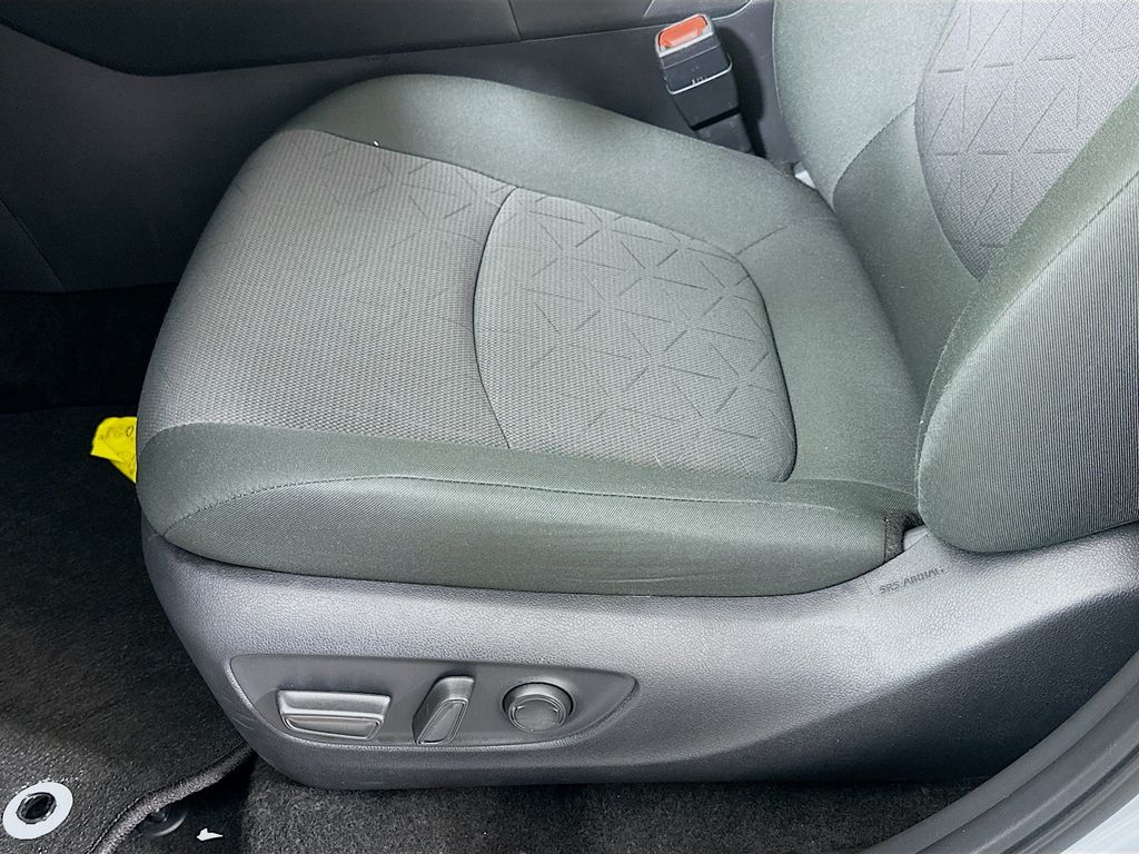 Thumbnail: 2025 Toyota RAV4 - 19