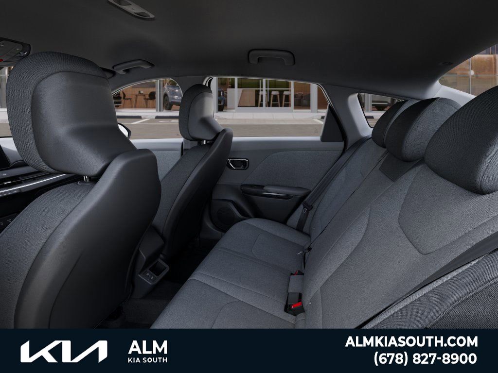 2025 Kia K4 LX photo 17