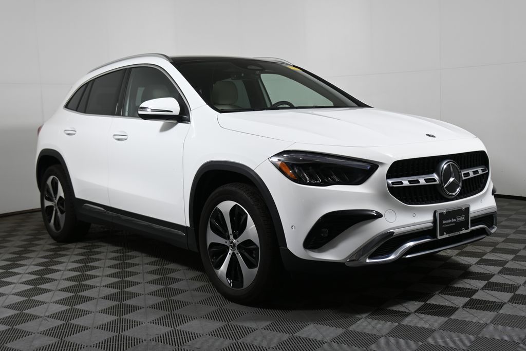 Thumbnail: 2026 Mercedes-Benz GLA - 8