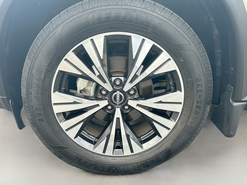 Thumbnail: 2023 Nissan Rogue - 30