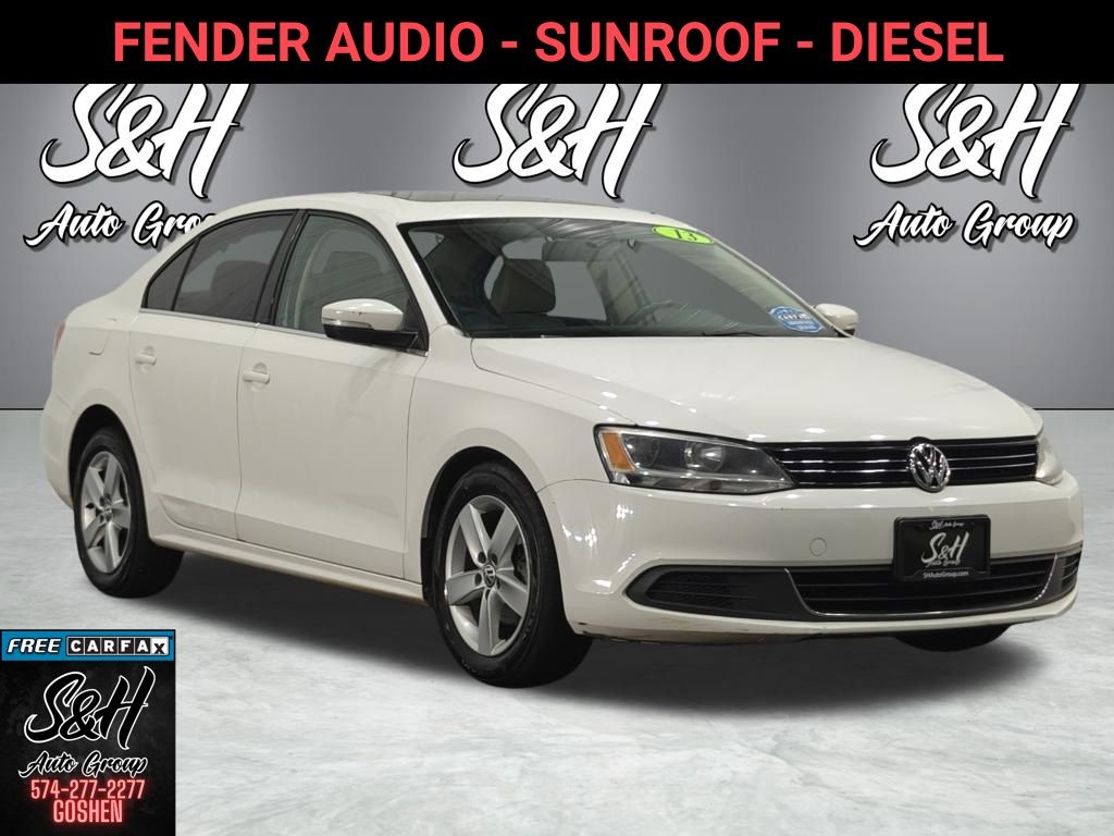 Candy White 2013 Volkswagen Jetta TDI Sedan Front-Wheel Drive 6-Speed Dual Clutch
