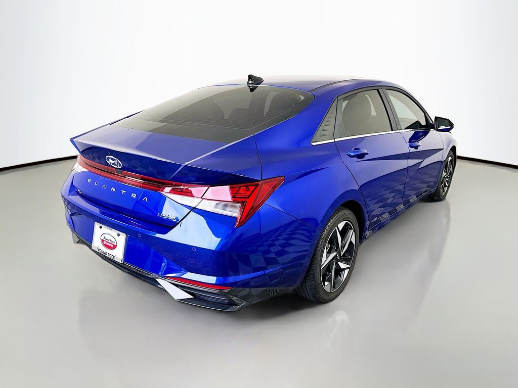 Thumbnail: 2023 Hyundai Elantra - 5