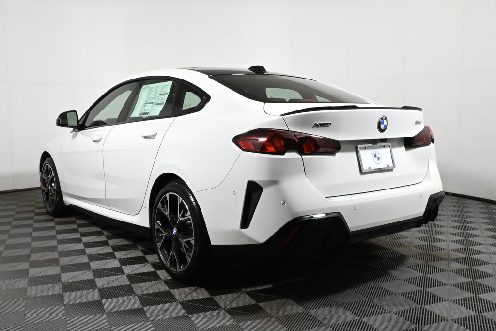 Thumbnail: 2026 BMW 2 Series - 5