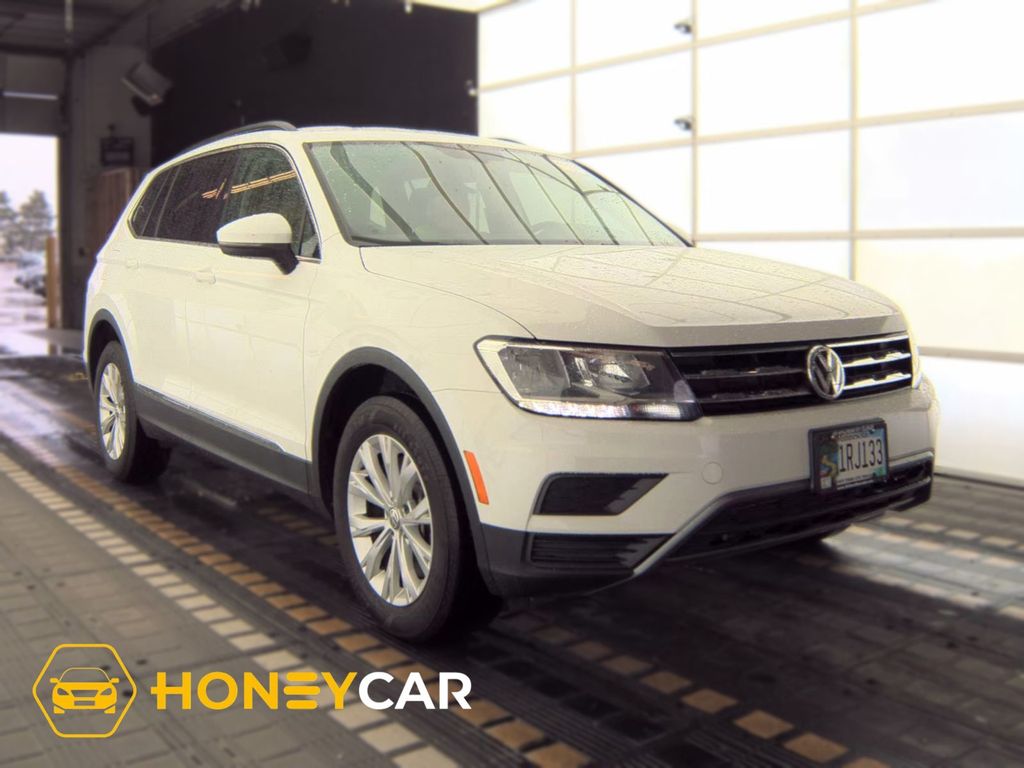 White 2018 Volkswagen Tiguan SUV / Crossover 8-Speed Automatic