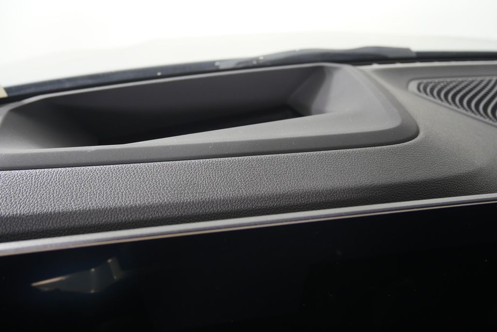 Thumbnail: 2026 BMW 3 Series - 19