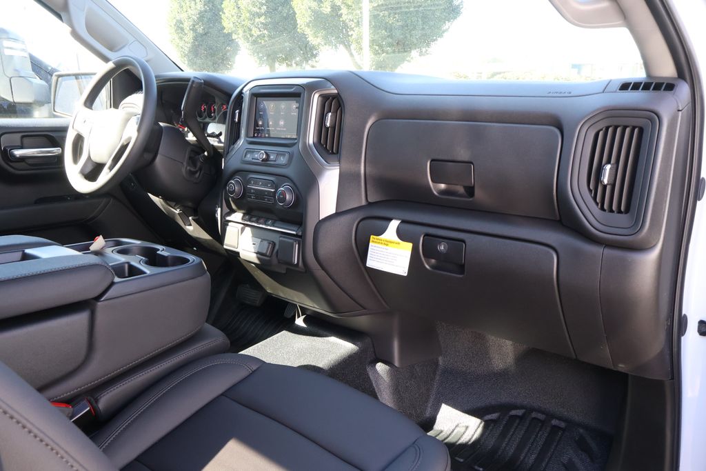 Thumbnail: 2026 Chevrolet Silverado 1500 - 31