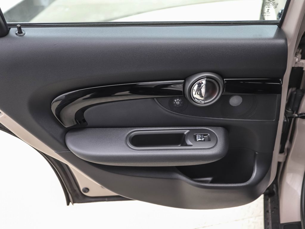 Thumbnail: 2023 MINI Cooper Clubman - 19