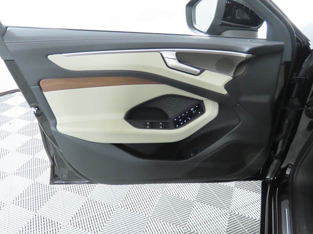 Thumbnail: 2026 Audi A6 - 26