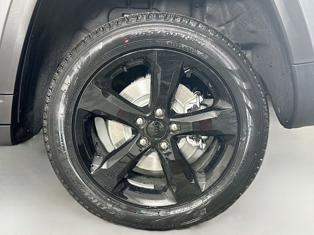 New 2025 Gray Jeep Limited image 17