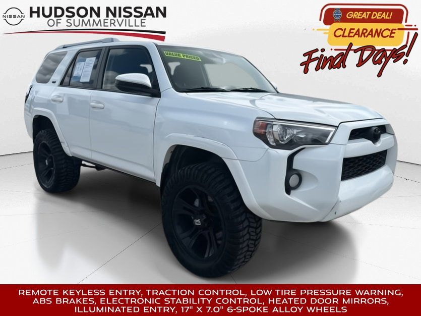 2016 Super White Toyota 4Runner SR5 SUV