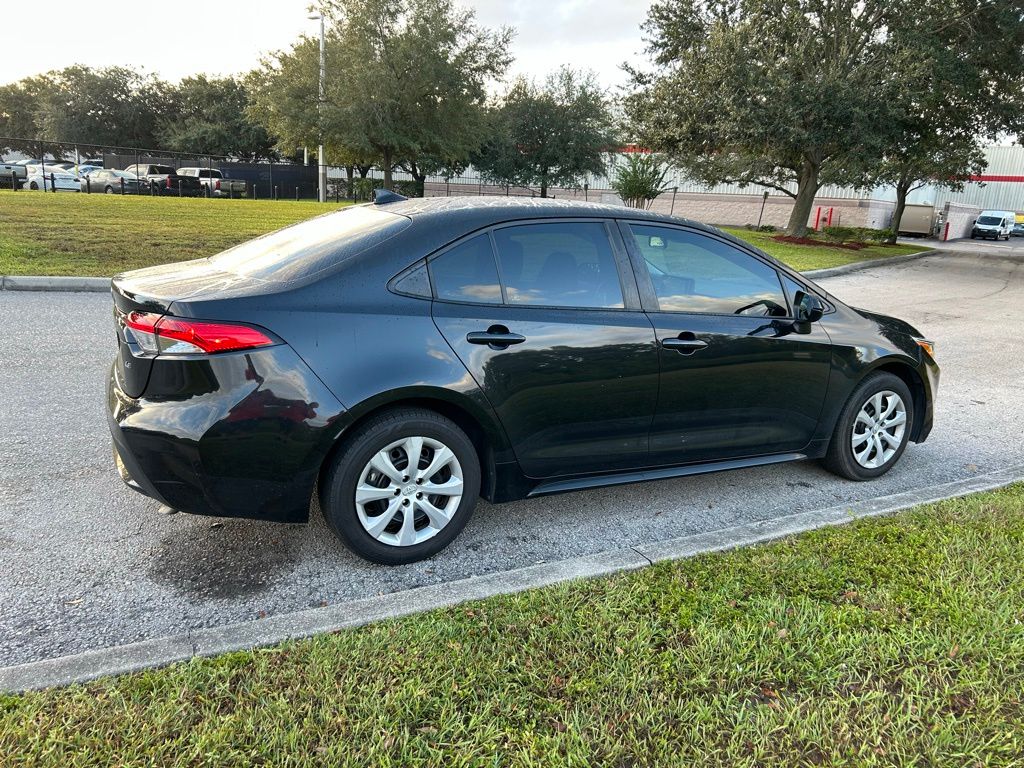 Thumbnail: 2022 Toyota Corolla - 5