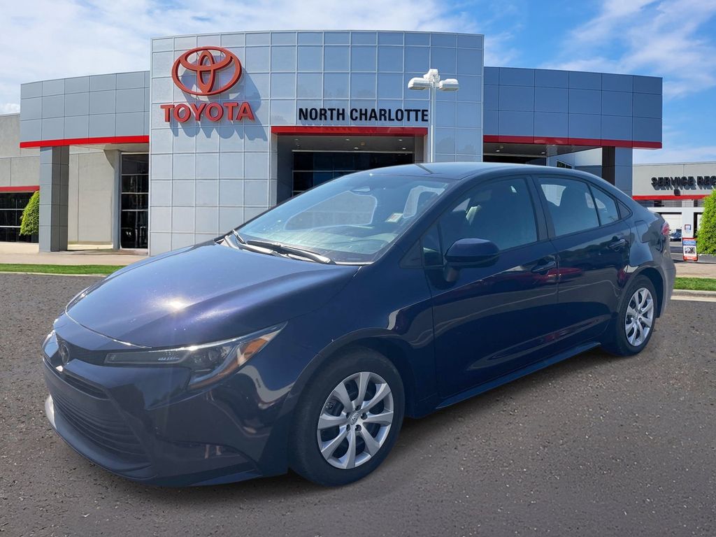 Used 2026  Toyota LE image 3